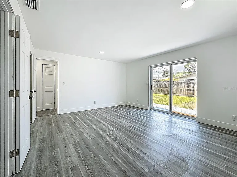 1755 Shore Acres Blvd NE — Photo 21