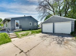 2505 Edgcumbe Rd, Saint Paul, MN 55116