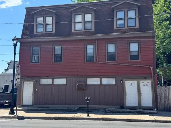 11-13 Sunbury St, Minersville, PA 17954