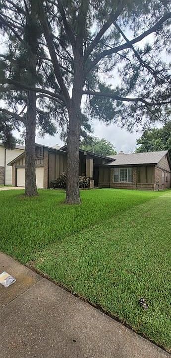1st image of 5219 Smokey River Dr