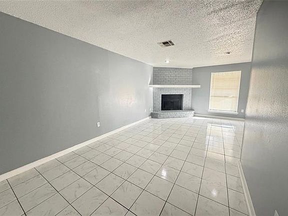 3rd image of 3515 Yorkfield Dr APT D