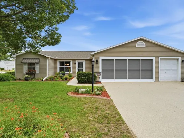 1602 Malacara Ln, The Villages, FL 32162