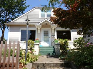 2326 N 55th St, Seattle, WA 98103