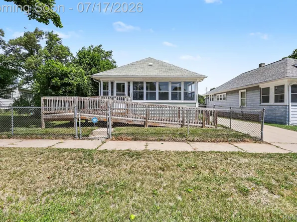 200 Cass Ave, Jackson, MI 49203