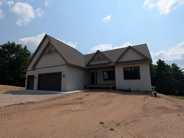 1199 60th St, Hudson, WI 54016