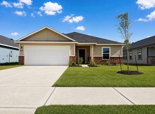504 Oak Chase Ave, Dayton, TX 77535