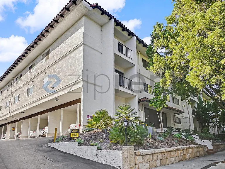 1701 Anacapa St #30 — Photo 5