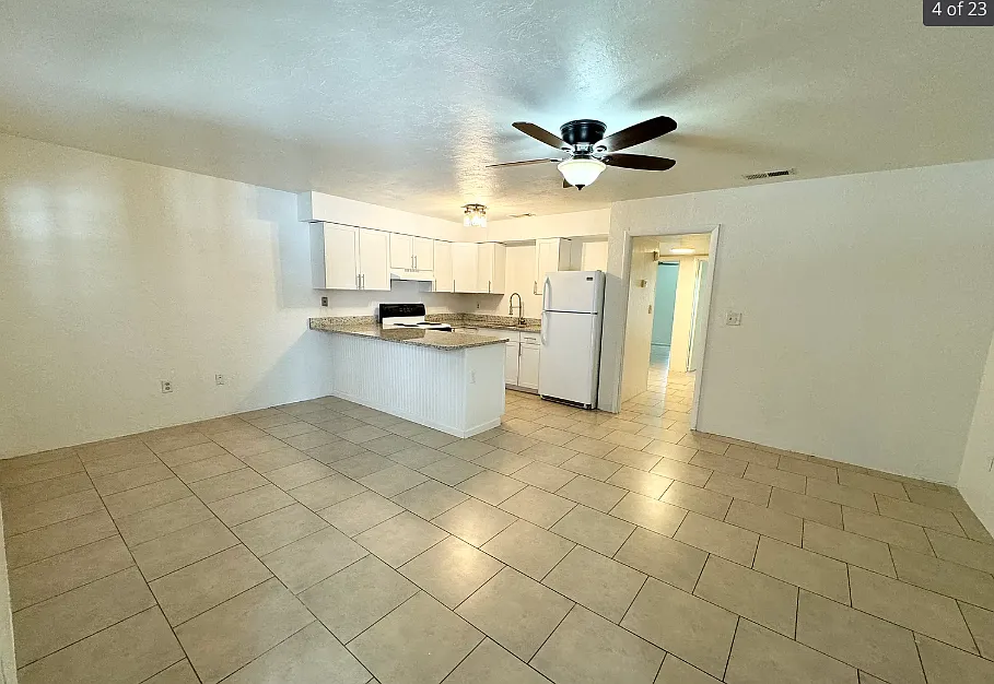 Building Photo - 821 NW 13th St #10