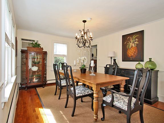 Spacious Dining Room