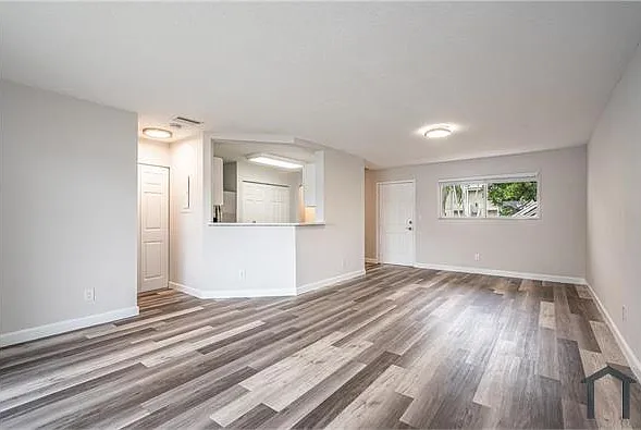 2 bed, 1020 sqft, $2,350 — Photo 1