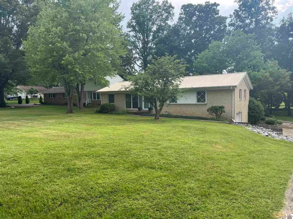 151 Nickell Heights Rd, Paducah, KY 42003