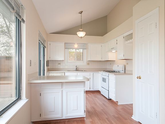 5th image of 870 Camden Ln