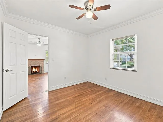 1658 Jackson St — Photo 13