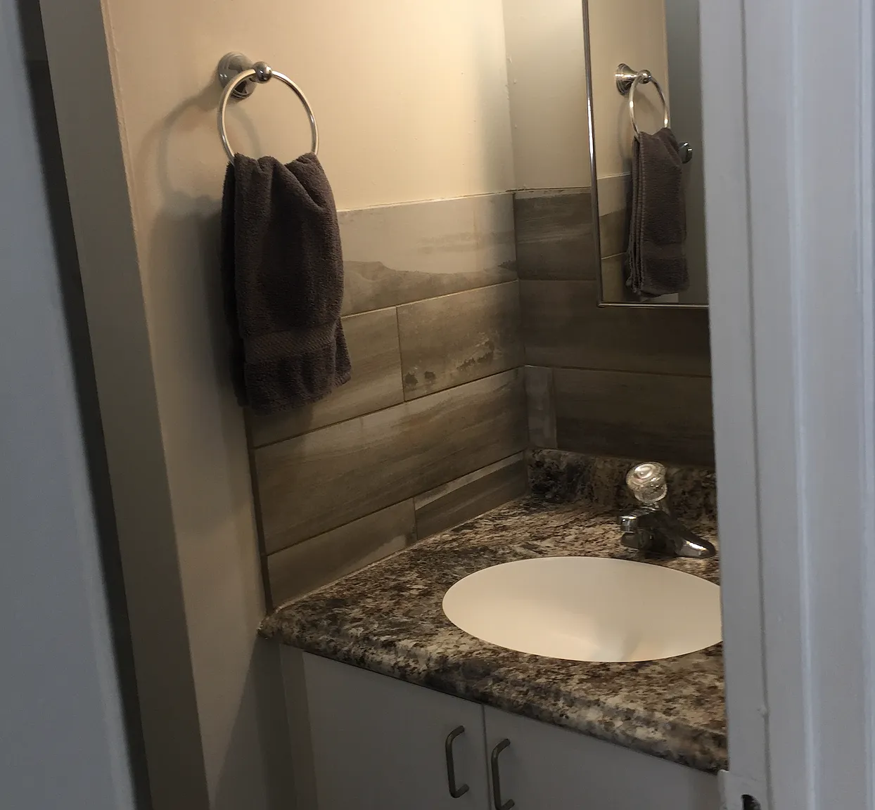 2 bed, 768 sqft, $1,100 — Photo 1