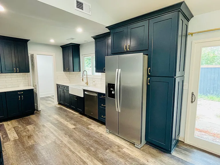 1126 Morning Glory Ct — Photo 8