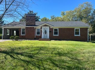 1937 Alexandria Dr, Lexington, KY 40504