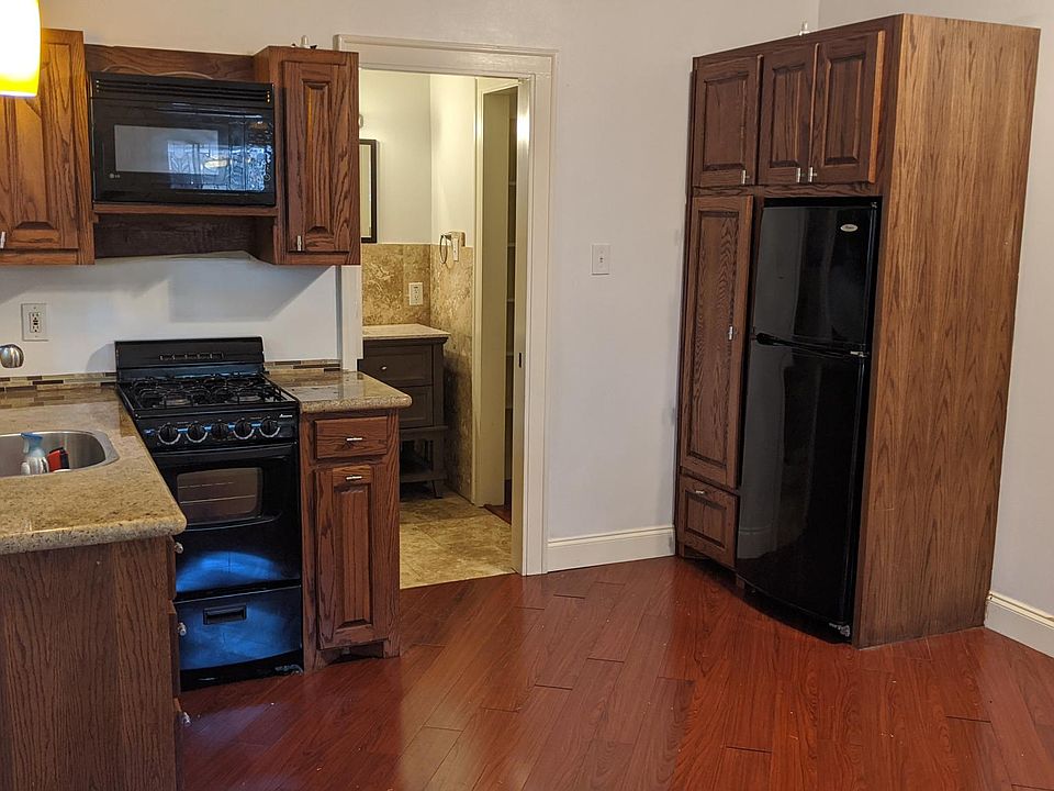 1st image of 2847 W Brooklyn Ave