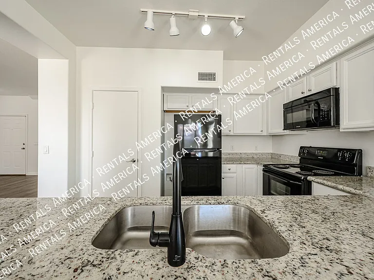8757 E Lomita Ave — Photo 10