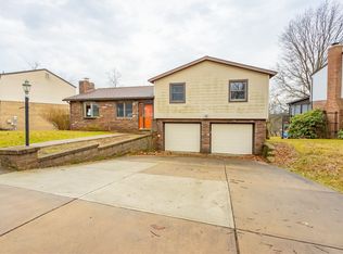 266 Red Oak Dr, Pittsburgh, PA