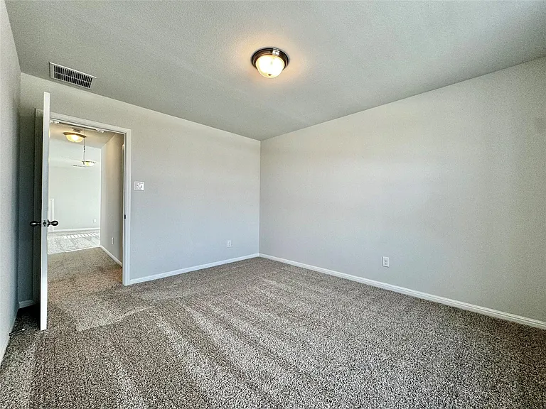 5701 Pleasanton Pkwy — Photo 35