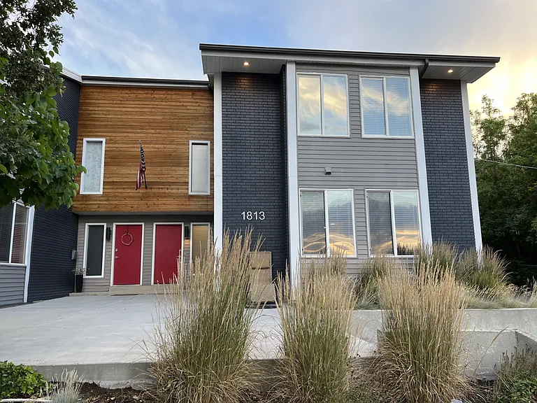 1813 S Laurelhurst Dr #1 — Photo 7