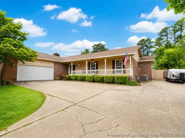 2061 Wood Duck Dr, Fayetteville, NC 28304