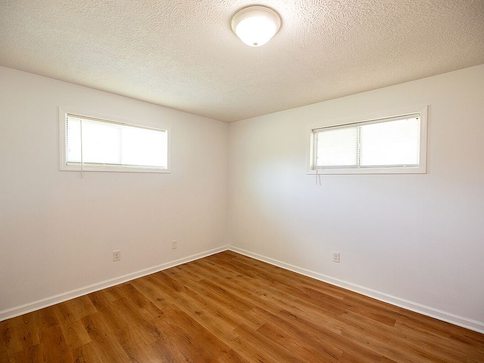 591-LEJUANTA-STREET-5-bedroom2_10172025