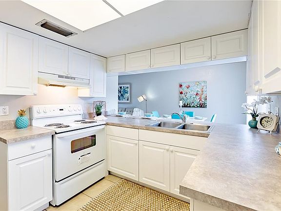 2nd image of 7313 Los Padres Ct