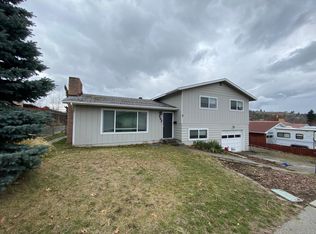 902 E 18th St, The Dalles, OR