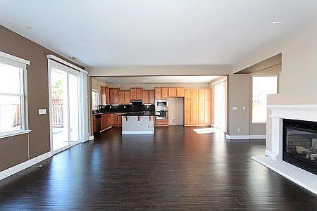 4th image of 41 E Heritage Dr