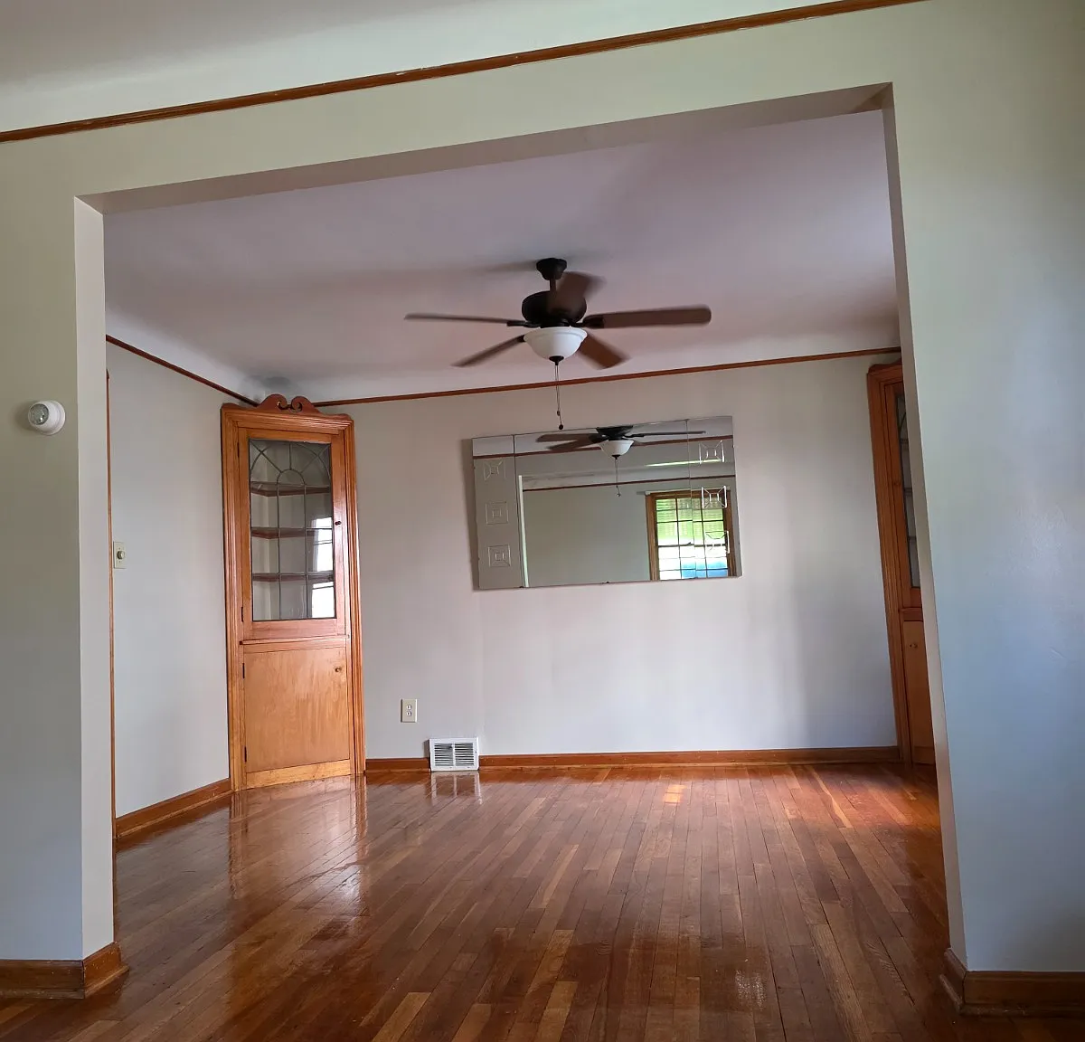 18709 Chagrin Blvd — Photo 3