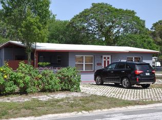 3601 72nd St N, Saint Petersburg, FL 33710