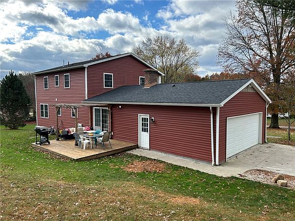 4th image of 120 Harrison Dr