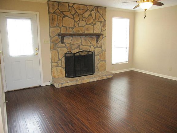 3rd image of 7914 Gleason Dr APT 1083