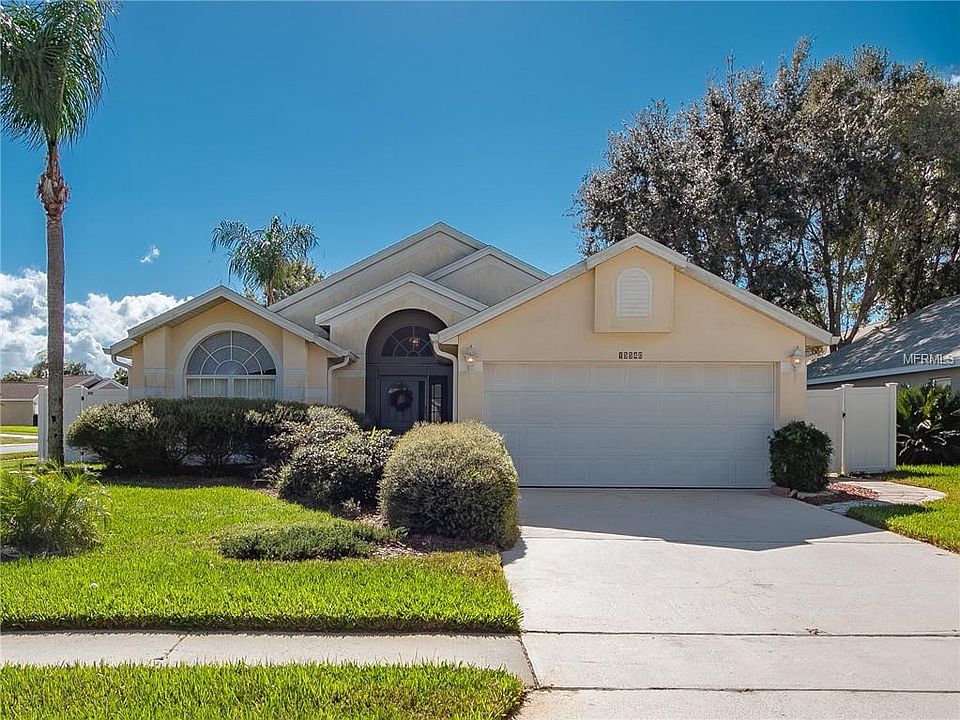 1st image of 15540 Bay Vista Dr