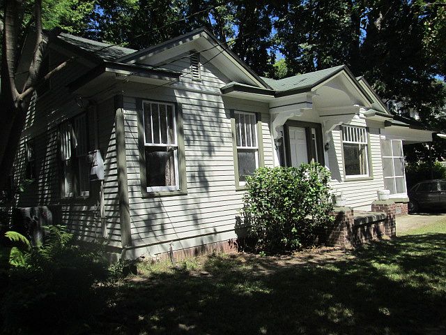 1st image of 1305 Chambers St