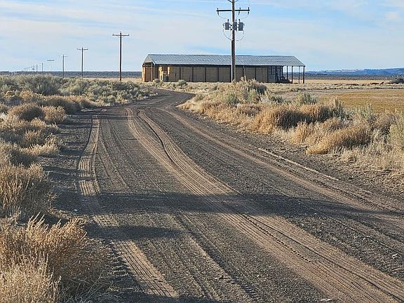 2nd image of Fossil Lake Rd #Tl-1200