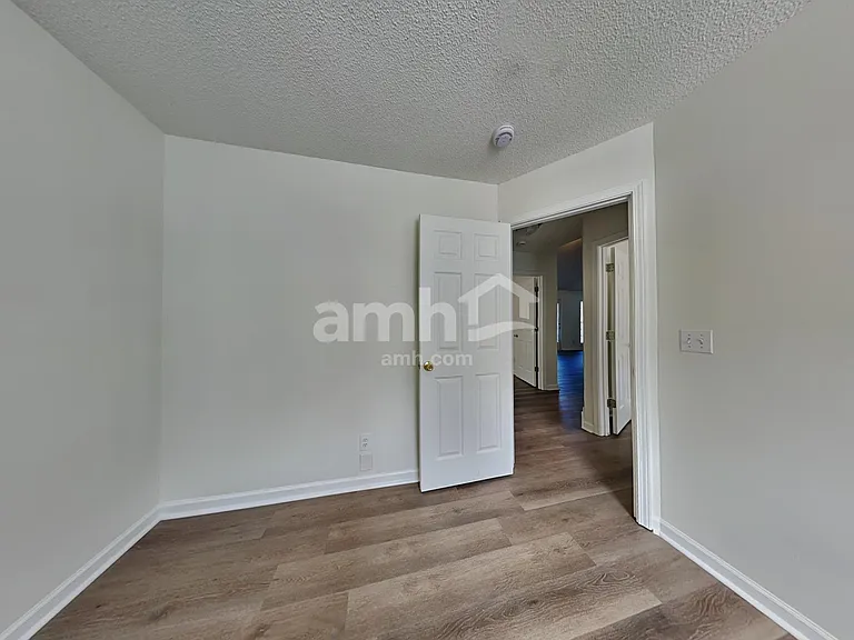 604 Lake Lennox Dr — Photo 14