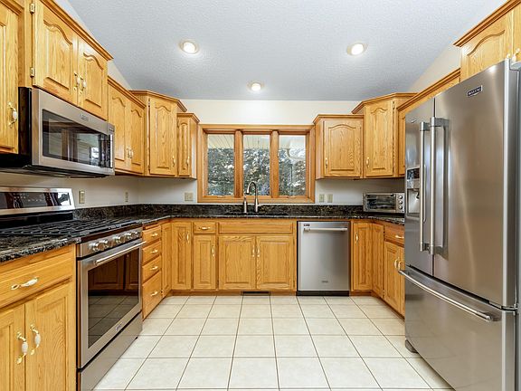 3rd image of 16061 Evans Ave NW