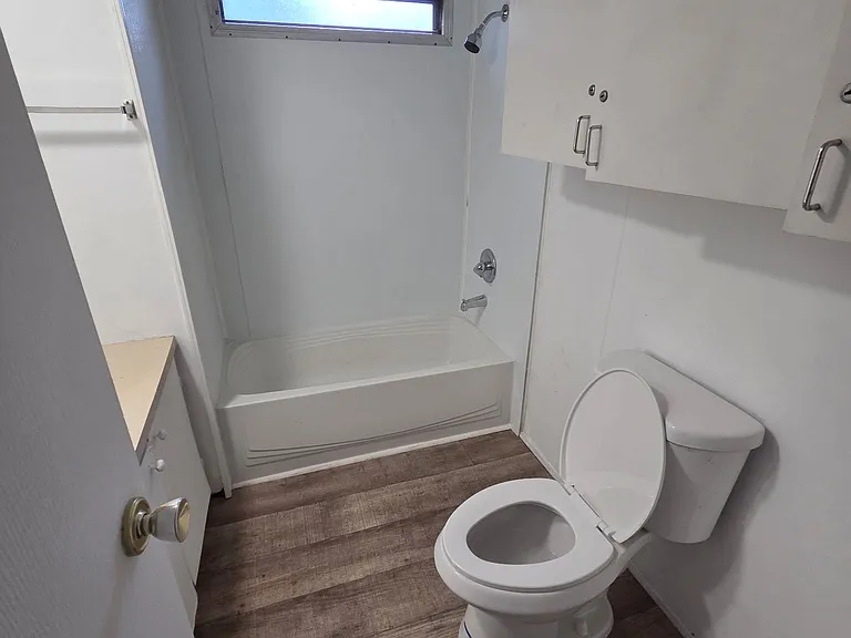 4625 Pine St — Photo 7