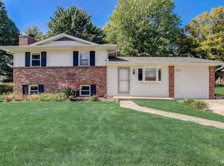 2912 S Market Pl, Bloomington, IN