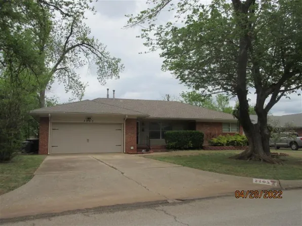 2205 Gladstone Ter, Oklahoma City, OK 73120