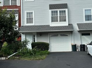 1103 Cathedral Ln, Norristown, PA 19403