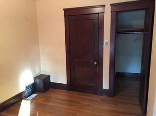 2572 Mayfield Rd, Cleveland heights, OH 44106