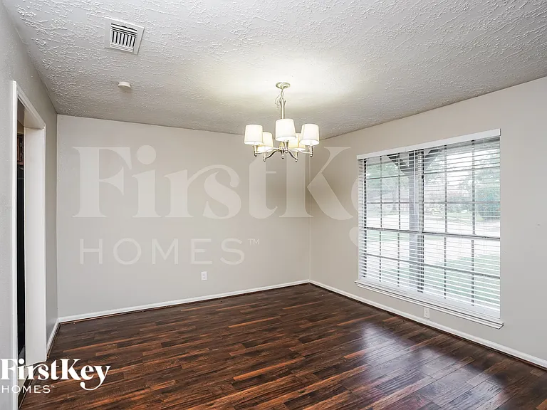 17927 Lake Manor Dr — Photo 5
