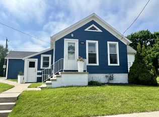 1315 New York Ave, Manitowoc, WI 54220