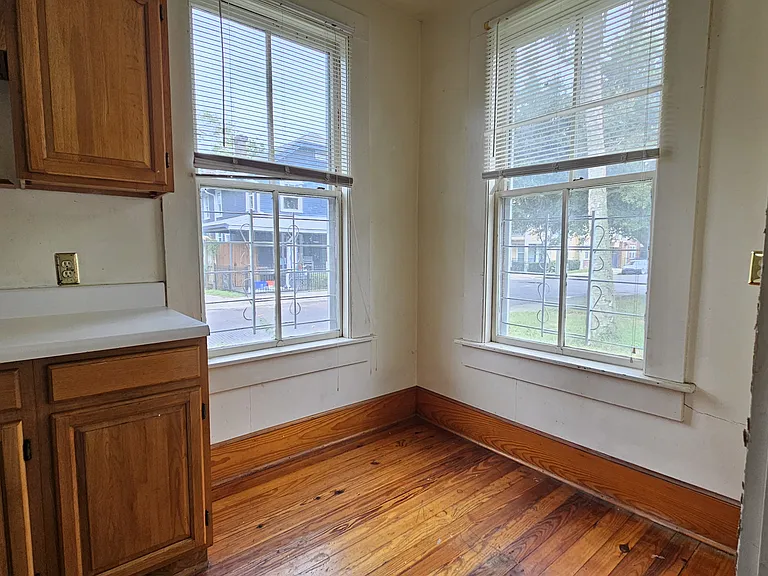 308 NW 2nd St #A — Photo 5