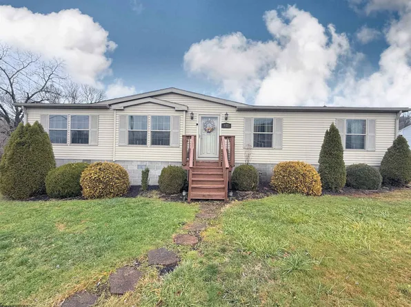 911 Simpson Rd, Flemington, WV 26347