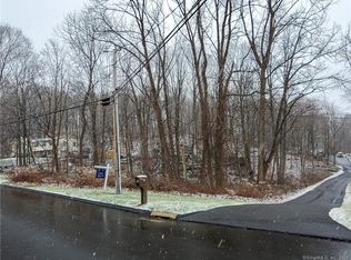 33 Judith Dr, Danbury, CT 06810