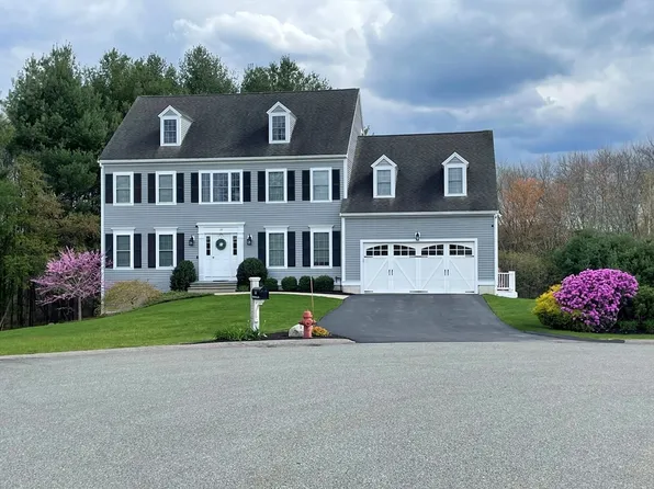 14 Paddock Ln, Millis, MA 02054